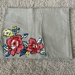 Set of 4 Threshold Dolce Vida Placemats